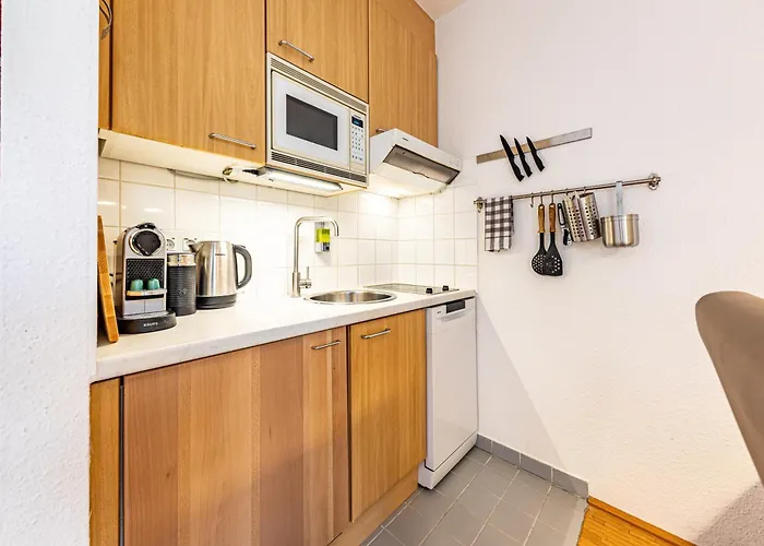 Calm & Connected By Jr Apartment